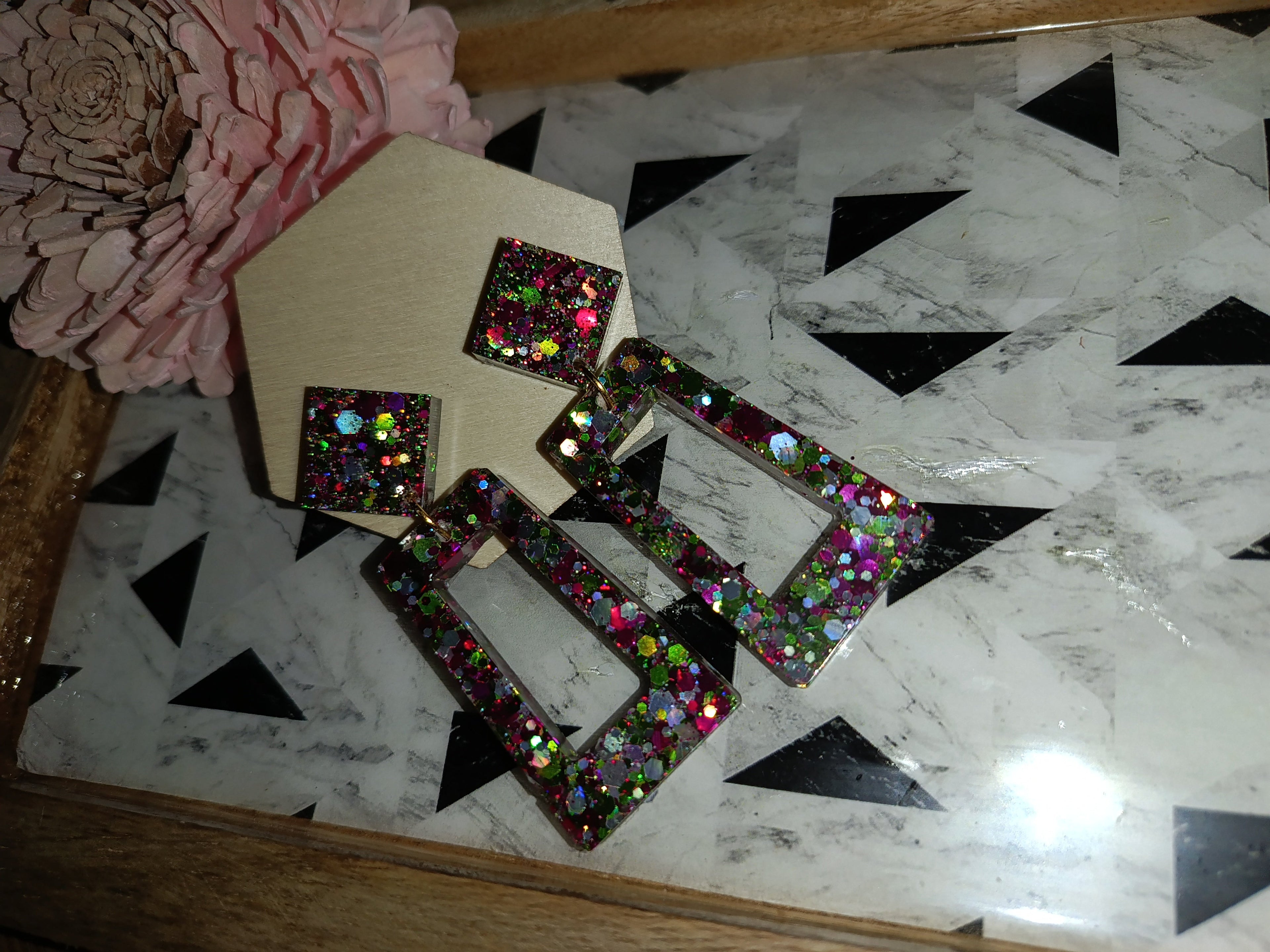 Boucles d'oreilles Pendantes Losange & Rectangle — Paillettes Multicolores