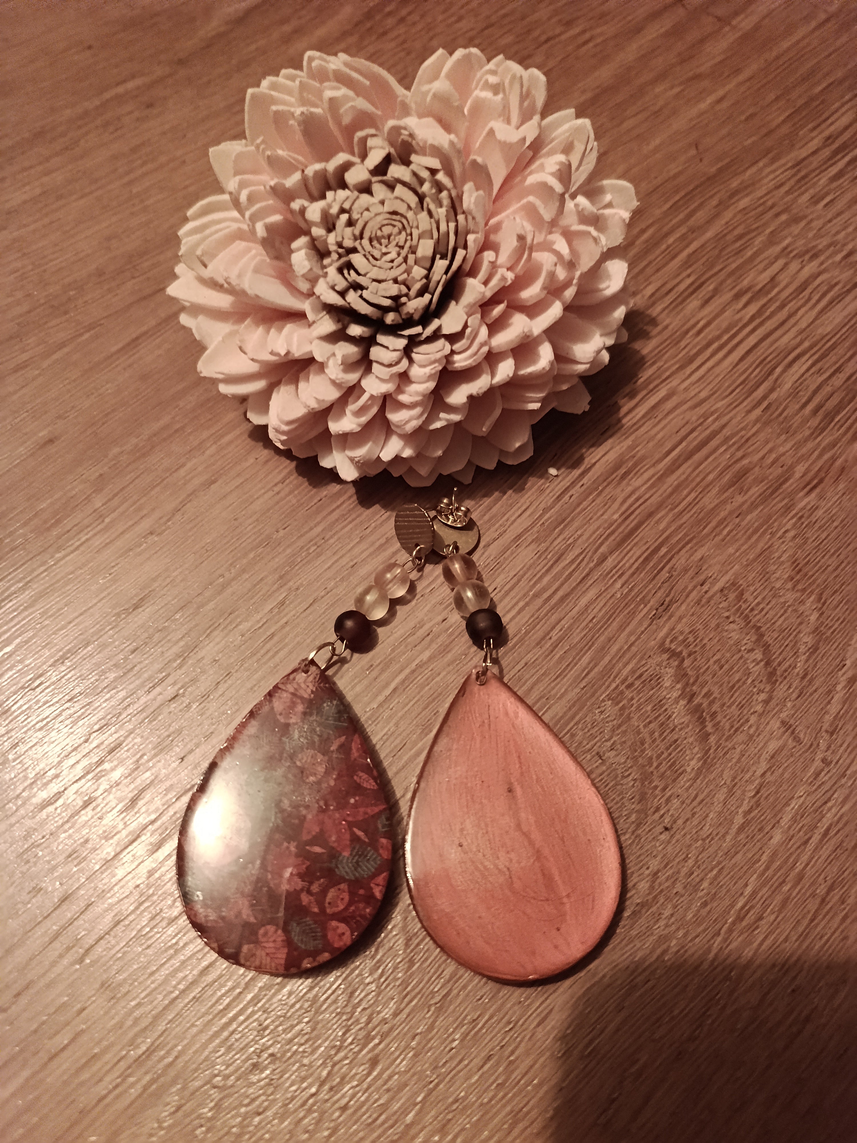 Boucles d'oreilles artisanales – Gouttes de Rosée Florale