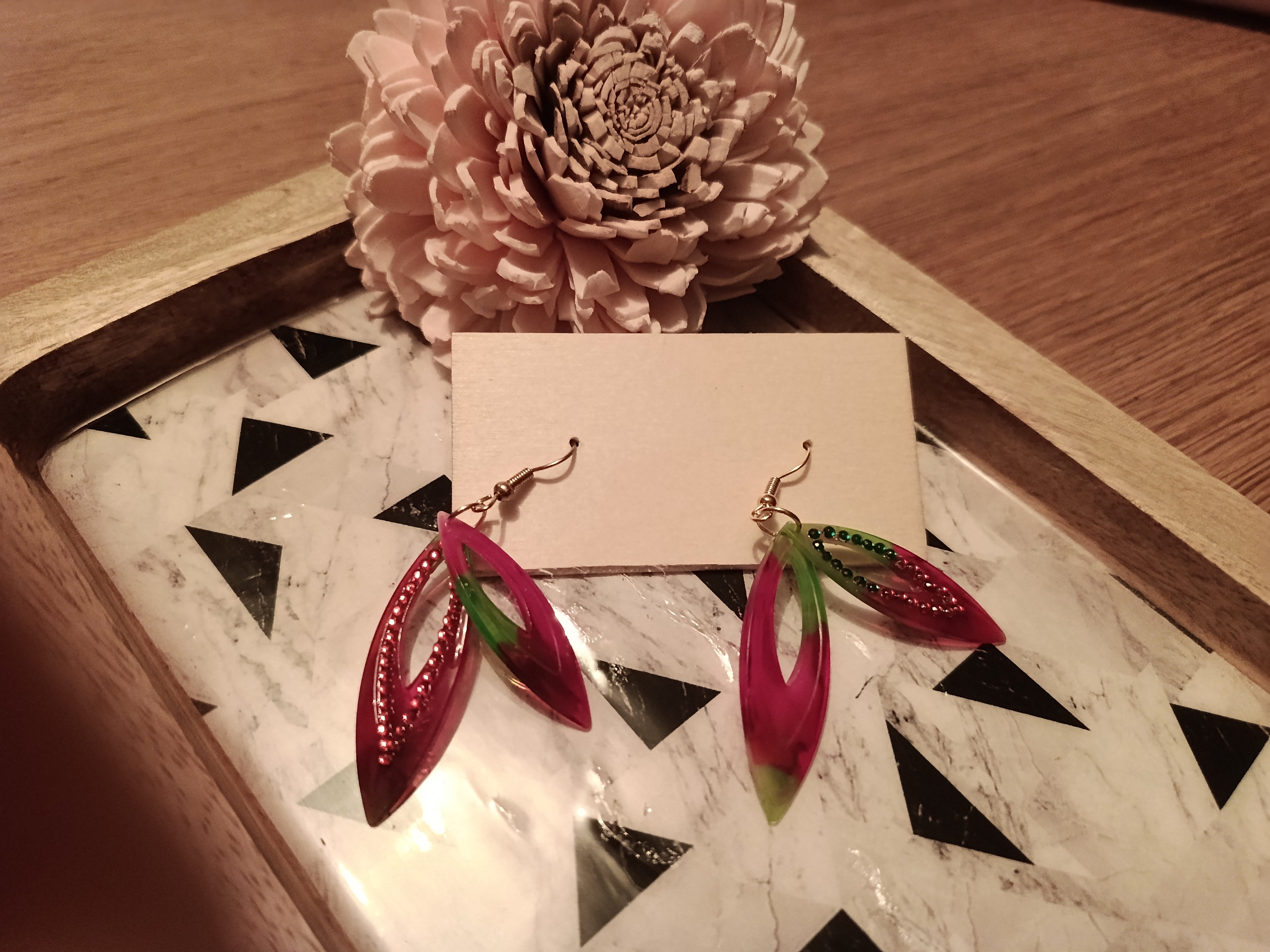 Boucles d'oreilles Feuilles Bordeaux & Vert – Pièce unique artisanale