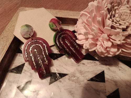 Boucles d'oreilles Arc Bordeaux Pailleté & Vert – Pièce unique artisanale