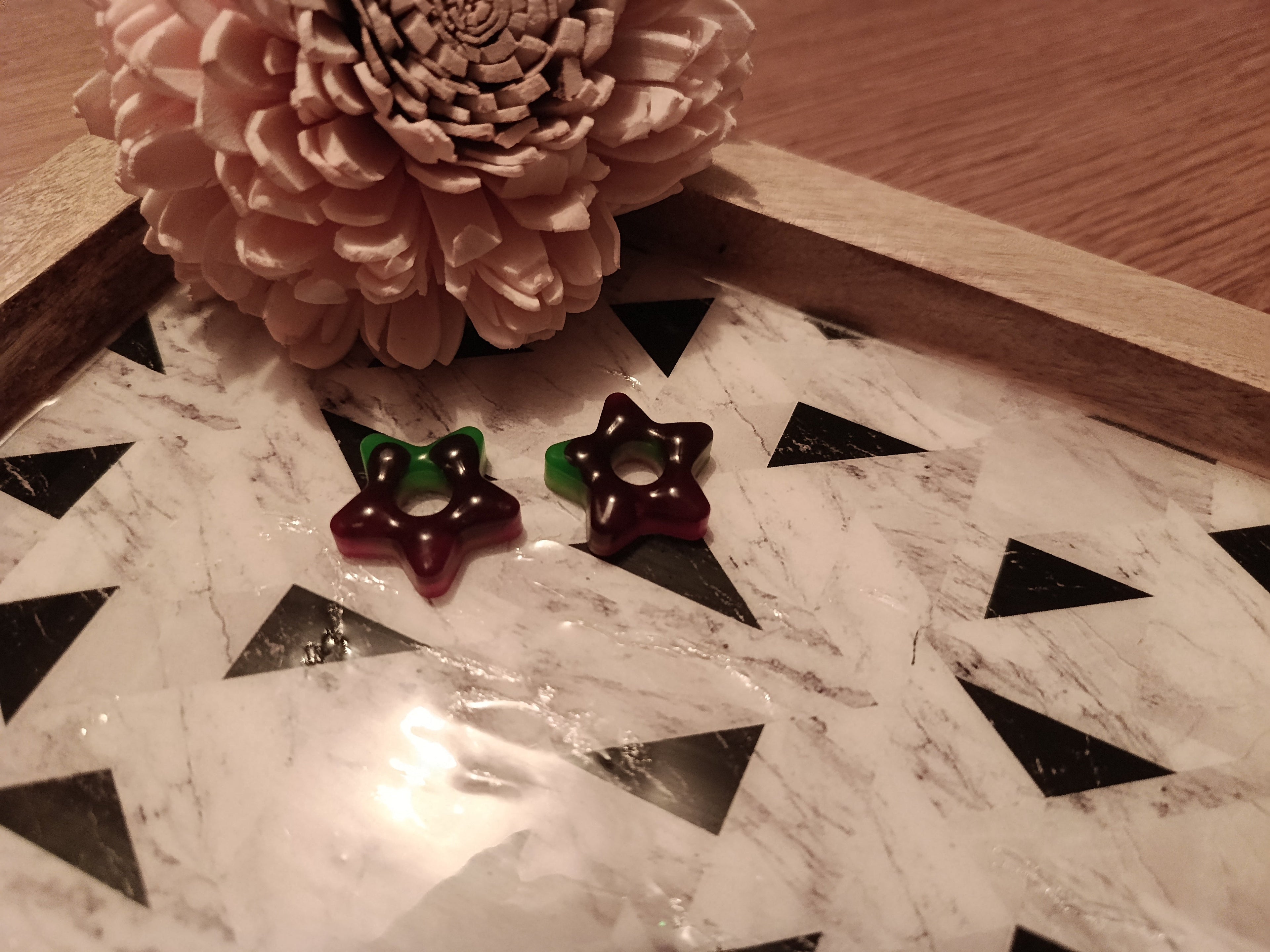 Pampilles Étoile Bordeaux & Vert – Accessoires créoles artisanaux