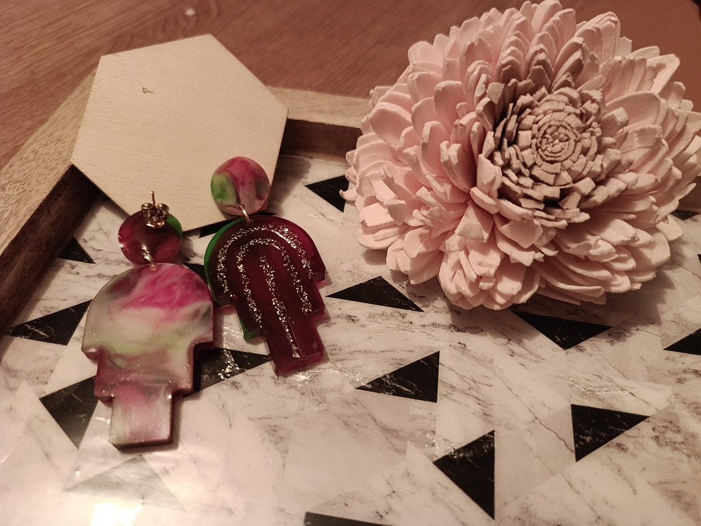Boucles d'oreilles Arc Bordeaux Pailleté & Vert – Pièce unique artisanale